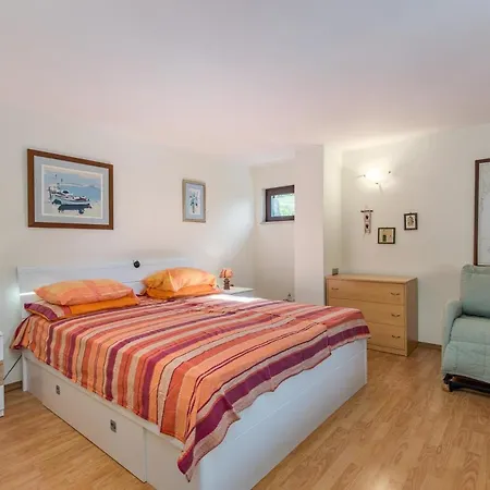 Fuer 4 Personen Ca 43 Qm In Njivice, Kvarner Bucht Krk *